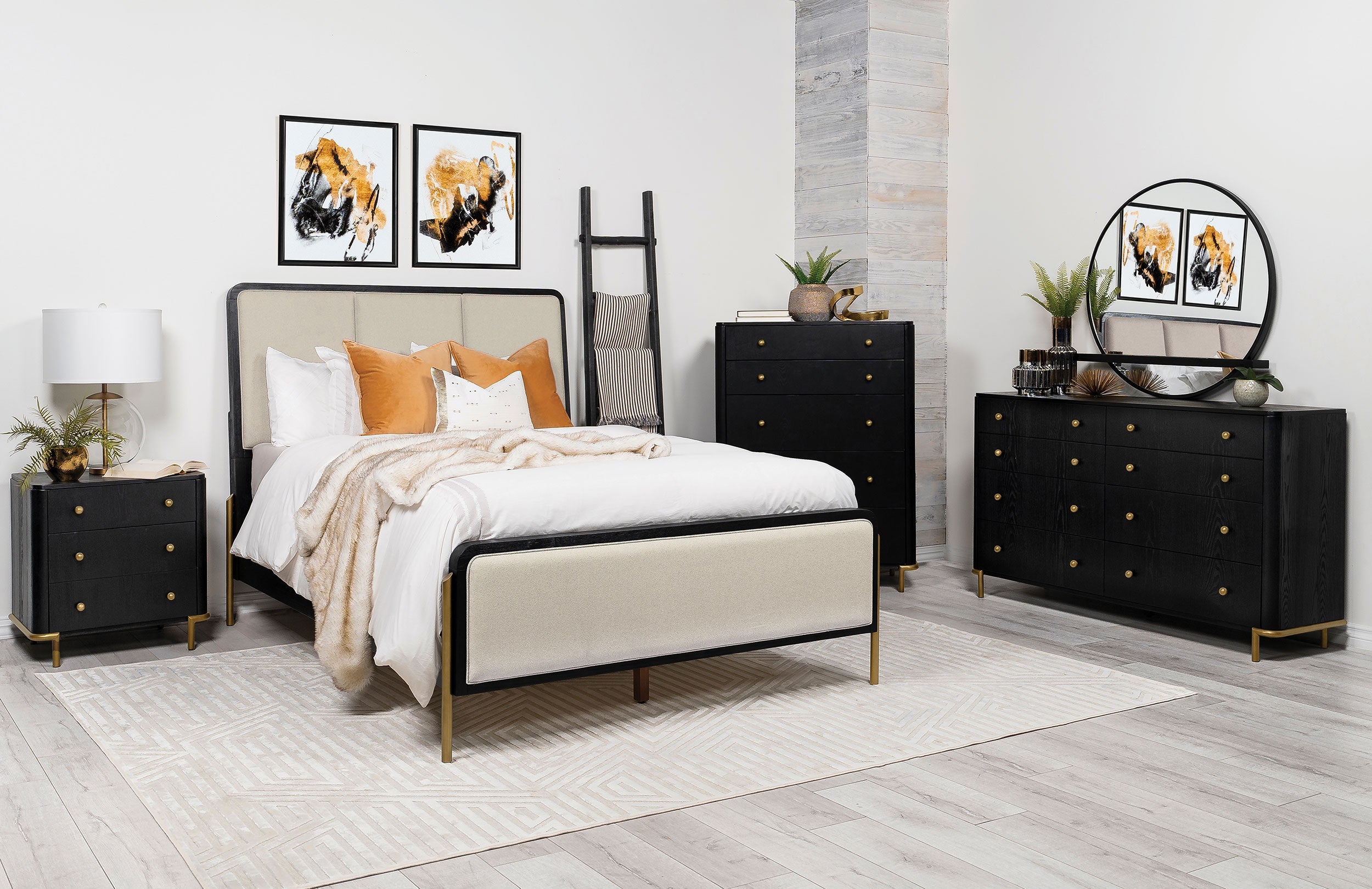 bluefrogrecruitment Arini 5-piece California King Bedroom Set Cream and Black